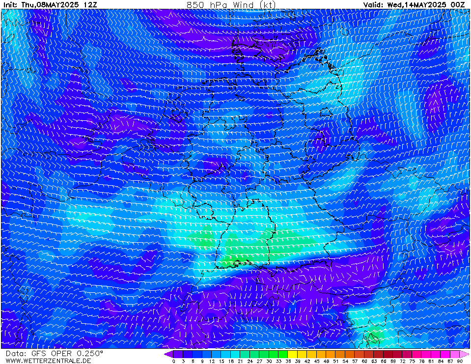 Výhled větru - vítr v 850hPa.